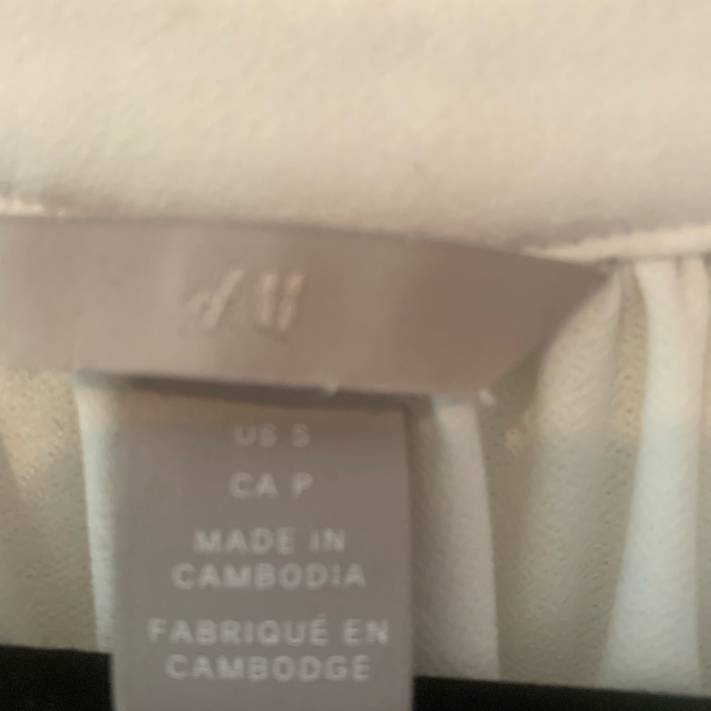H&M size small - Picture 6 of 8